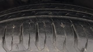 Used 2014 volkswagen Vento 1.6L Highline Petrol Petrol Manual tyres RIGHT FRONT TYRE TREAD VIEW