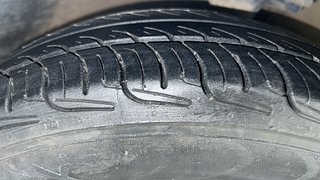 Used 2011 Hyundai i10 Sportz 1.2 Kappa2 Petrol Manual tyres RIGHT FRONT TYRE TREAD VIEW