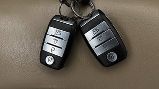 Used 2021 Kia Seltos HTK Plus AT D Diesel Automatic extra CAR KEY VIEW