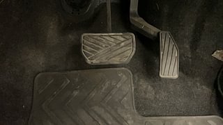 Used 2016 Maruti Suzuki Wagon R 1.0 [2015-2019] VXI AMT Petrol Automatic interior PEDALS VIEW