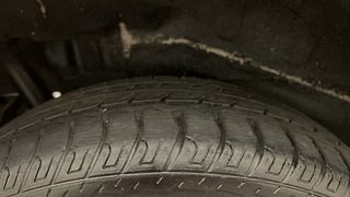 Used 2016 Maruti Suzuki Wagon R 1.0 [2015-2019] VXI AMT Petrol Automatic tyres RIGHT REAR TYRE TREAD VIEW