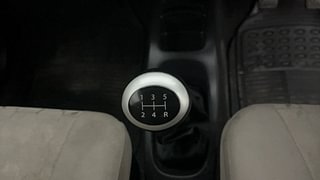 Used 2013 Maruti Suzuki Wagon R 1.0 [2010-2019] VXi Petrol Manual interior GEAR  KNOB VIEW