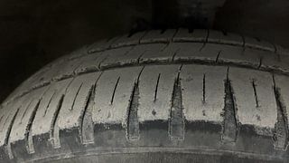 Used 2013 Maruti Suzuki Wagon R 1.0 [2010-2019] VXi Petrol Manual tyres RIGHT FRONT TYRE TREAD VIEW