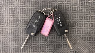 Used 2014 volkswagen Vento 1.6L Highline Petrol Petrol Manual extra CAR KEY VIEW