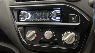 Used 2017 Datsun Redi-GO [2015-2019] T (O) Petrol Manual top_features Integrated (in-dash) music system