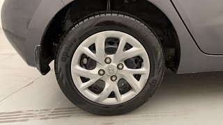 Used 2017 Hyundai Grand i10 Sportz 1.2 Kappa VTVT Petrol Manual tyres RIGHT REAR TYRE RIM VIEW