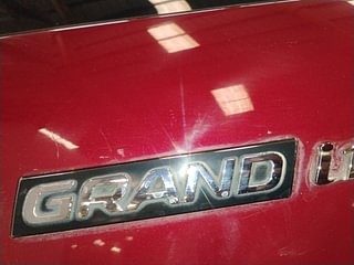 Used 2016 Hyundai Grand i10 Asta AT 1.2 Kappa VTVT Petrol Automatic dents MINOR SCRATCH