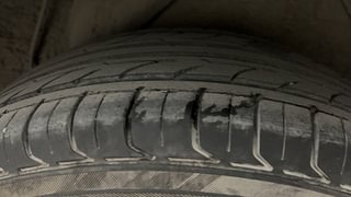 Used 2013 Hyundai i20 [2012-2014] Sportz 1.4 CRDI Diesel Manual tyres LEFT REAR TYRE TREAD VIEW