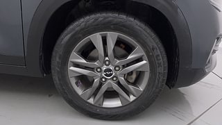 Used 2022 Kia Seltos HTX G Petrol Manual tyres RIGHT FRONT TYRE RIM VIEW