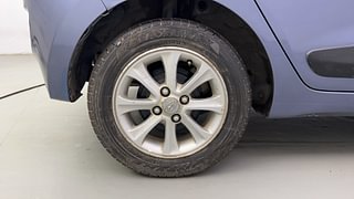 Used 2015 Hyundai Grand i10 Asta 1.2 Kappa VTVT Petrol Manual tyres RIGHT REAR TYRE RIM VIEW