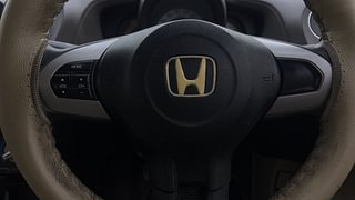 Used 2012 Honda Brio [2011-2016] S MT Petrol Manual top_features Steering mounted controls
