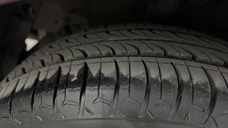 Used 2016 Hyundai Grand i10 Asta AT 1.2 Kappa VTVT Petrol Automatic tyres RIGHT REAR TYRE TREAD VIEW