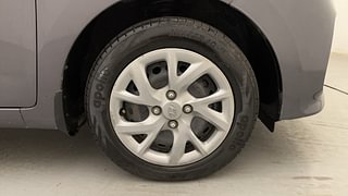 Used 2017 Hyundai Grand i10 Sportz 1.2 Kappa VTVT Petrol Manual tyres RIGHT FRONT TYRE RIM VIEW