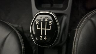 Used 2022 Renault Kwid RXT Petrol Manual interior GEAR  KNOB VIEW