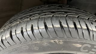Used 2016 Mahindra KUV100 [2015-2017] K6 6 STR Petrol Manual tyres RIGHT FRONT TYRE TREAD VIEW
