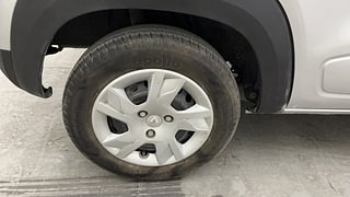 Used 2022 Renault Kwid RXT Petrol Manual tyres RIGHT REAR TYRE RIM VIEW