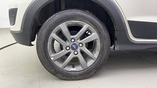 Used 2020 Ford Freestyle [2017-2021] Titanium 1.2 Petrol Manual tyres RIGHT REAR TYRE RIM VIEW