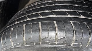 Used 2022 Kia Seltos HTX G Petrol Manual tyres RIGHT FRONT TYRE TREAD VIEW