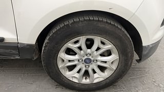 Used 2016 Ford EcoSport [2015-2017] Titanium 1.5L Ti-VCT AT Petrol Automatic tyres RIGHT FRONT TYRE RIM VIEW