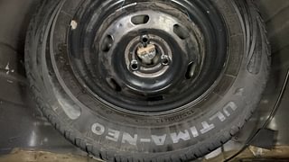 Used 2019 Renault Kwid [2015-2019] RXT Opt Petrol Manual tyres SPARE TYRE VIEW