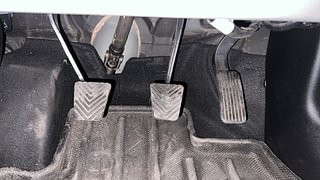 Used 2020 Kia Seltos HTX G Petrol Manual interior PEDALS VIEW