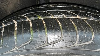 Used 2013 Ford EcoSport [2013-2015] Titanium 1.5L TDCi (Opt) Diesel Manual tyres RIGHT REAR TYRE TREAD VIEW