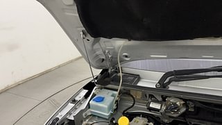 Used 2022 Renault Kwid RXT Petrol Manual engine ENGINE RIGHT SIDE HINGE & APRON VIEW