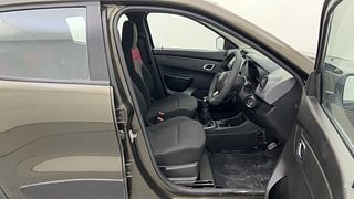 Used 2019 Renault Kwid [2015-2019] RXT Opt Petrol Manual interior RIGHT SIDE FRONT DOOR CABIN VIEW