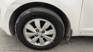 Used 2013 Hyundai i20 [2012-2014] Sportz 1.4 CRDI Diesel Manual tyres LEFT FRONT TYRE RIM VIEW