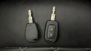 Used 2022 Renault Kwid RXT Petrol Manual extra CAR KEY VIEW