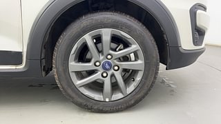Used 2020 Ford Freestyle [2017-2021] Titanium 1.2 Petrol Manual tyres RIGHT FRONT TYRE RIM VIEW