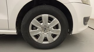 Used 2011 Volkswagen Polo [2010-2014] Comfortline 1.2L (P) Petrol Manual tyres RIGHT FRONT TYRE RIM VIEW