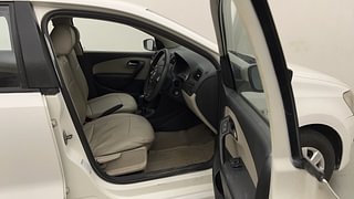 Used 2011 Volkswagen Polo [2010-2014] Comfortline 1.2L (P) Petrol Manual interior RIGHT SIDE FRONT DOOR CABIN VIEW