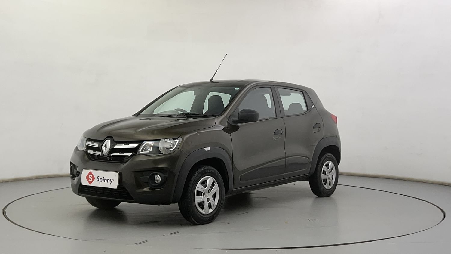 LEFT FRONT CORNER VIEW