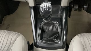 Used 2013 Ford EcoSport [2013-2015] Titanium 1.5L TDCi (Opt) Diesel Manual interior GEAR  KNOB VIEW