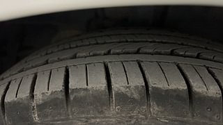 Used 2016 Ford EcoSport [2015-2017] Titanium 1.5L Ti-VCT AT Petrol Automatic tyres RIGHT FRONT TYRE TREAD VIEW