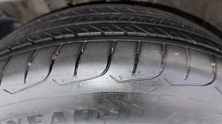 Used 2020 Kia Seltos HTX G Petrol Manual tyres LEFT FRONT TYRE TREAD VIEW
