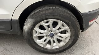 Used 2016 Ford EcoSport [2015-2017] Titanium 1.5L Ti-VCT AT Petrol Automatic tyres LEFT REAR TYRE RIM VIEW