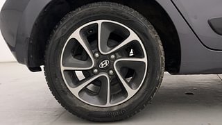 Used 2018 Hyundai Grand i10 [2017-2020] Asta 1.2 Kappa VTVT Petrol Manual tyres RIGHT REAR TYRE RIM VIEW