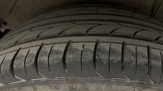 Used 2013 Hyundai i20 [2012-2014] Sportz 1.4 CRDI Diesel Manual tyres RIGHT REAR TYRE TREAD VIEW