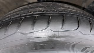 Used 2020 Kia Seltos HTX G Petrol Manual tyres RIGHT FRONT TYRE TREAD VIEW