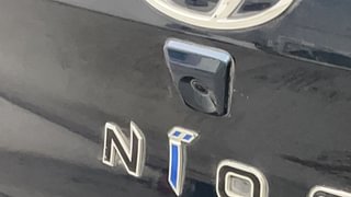 Used 2021 Hyundai Grand i10 Nios Sportz 1.2 Kappa VTVT Petrol Manual top_features Rear camera