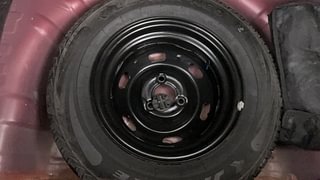 Used 2017 Datsun Redi-GO [2015-2019] T (O) Petrol Manual tyres SPARE TYRE VIEW