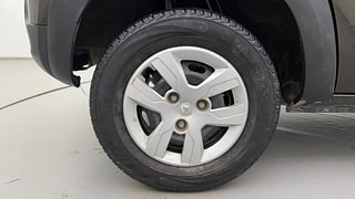 Used 2019 Renault Kwid [2015-2019] RXT Opt Petrol Manual tyres RIGHT REAR TYRE RIM VIEW