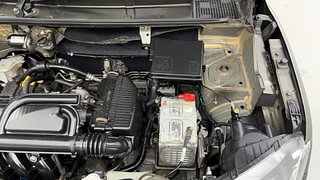 Used 2019 Renault Kwid [2015-2019] RXT Opt Petrol Manual engine ENGINE LEFT SIDE VIEW