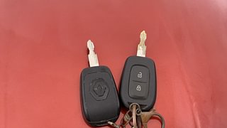Used 2021 renault Kwid 1.0 RXT Opt Petrol Manual extra CAR KEY VIEW