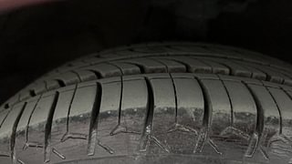 Used 2016 Hyundai Grand i10 Asta AT 1.2 Kappa VTVT Petrol Automatic tyres RIGHT FRONT TYRE TREAD VIEW