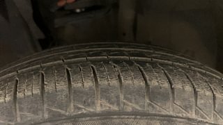 Used 2021 Renault Triber RXT AMT Petrol Automatic tyres RIGHT FRONT TYRE TREAD VIEW