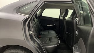 Used 2018 Maruti Suzuki Baleno [2015-2019] Zeta AT Petrol Petrol Automatic interior RIGHT SIDE REAR DOOR CABIN VIEW