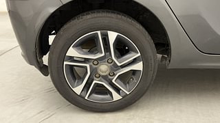 Used 2023 Tata Tiago XZA+ AMT Petrol Automatic tyres RIGHT REAR TYRE RIM VIEW